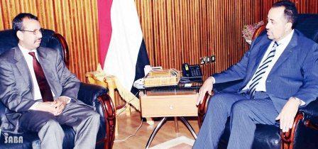 م. الجبري لدى استقباله أمس مبعوث الأمين العام للاتحاد الدولي